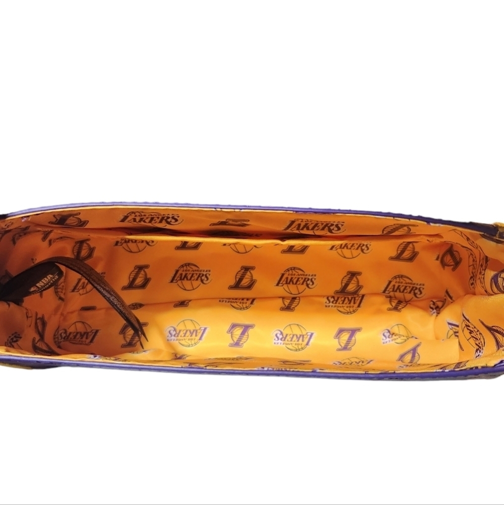 Loungefly NBA Los Angeles Lakers Logo Crossbody Purse - Picture 7 of 10